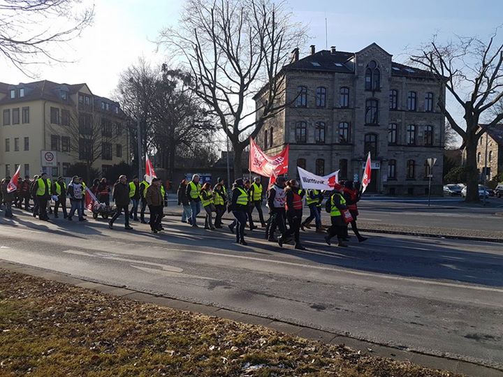 Photos from DKP Göttingen’s post100% Solidarität!