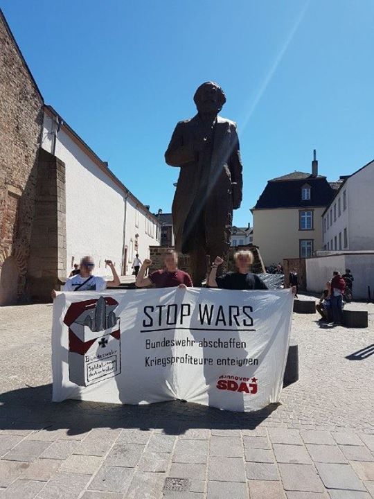 Vergangenes Wochenende machte sich ein Teil unsrer Gruppe auf den weiten Weg nac…